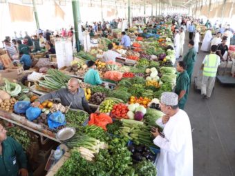 Oman: Muscat Municipality re-opens wholesale shops at Central Market