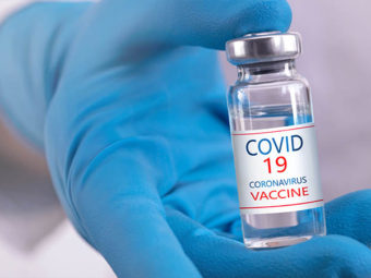 Oman working with pharmaceutical companies to get COVID-19 vaccine